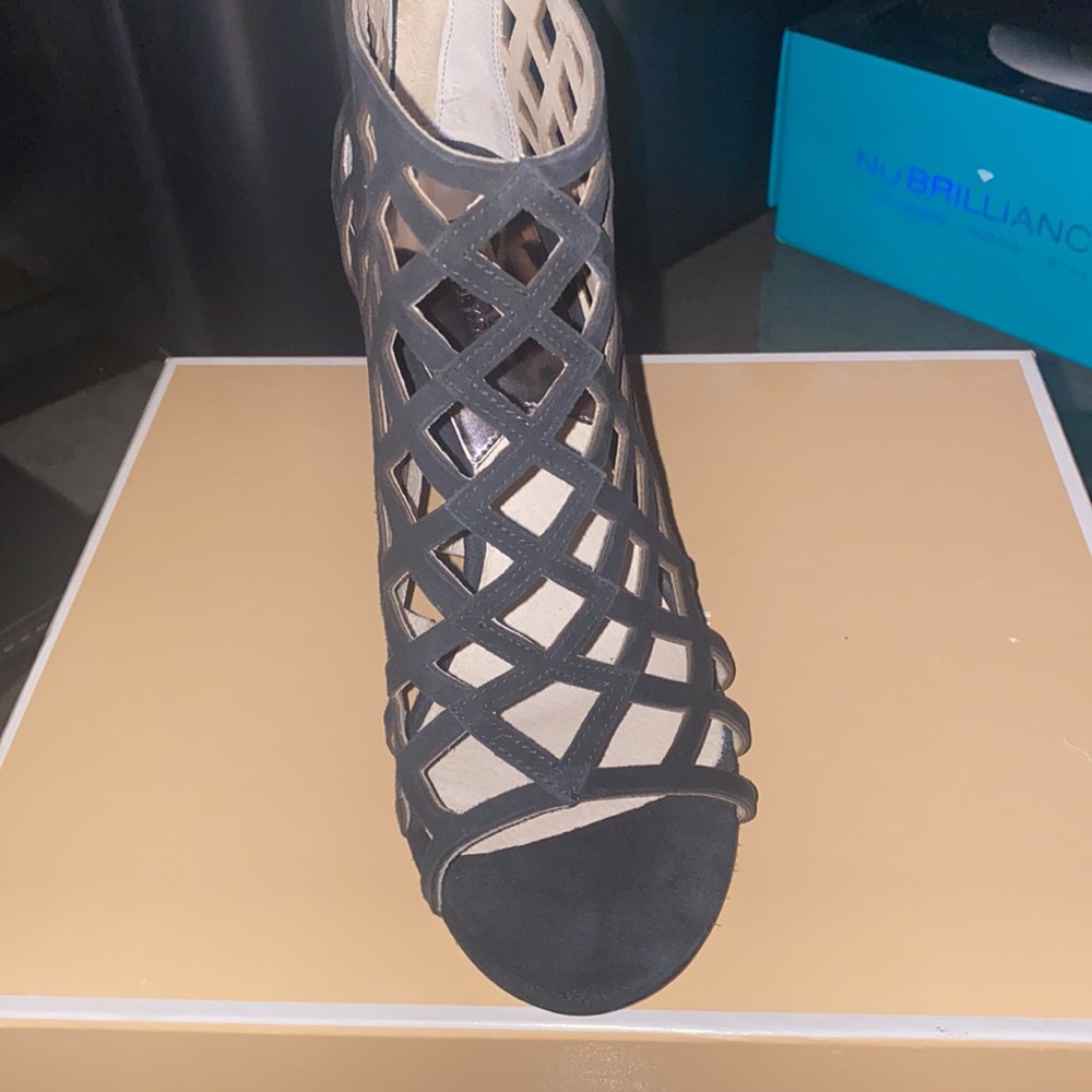 Michael Kors Yvonne Bootie Heels - Picture 6 of 9